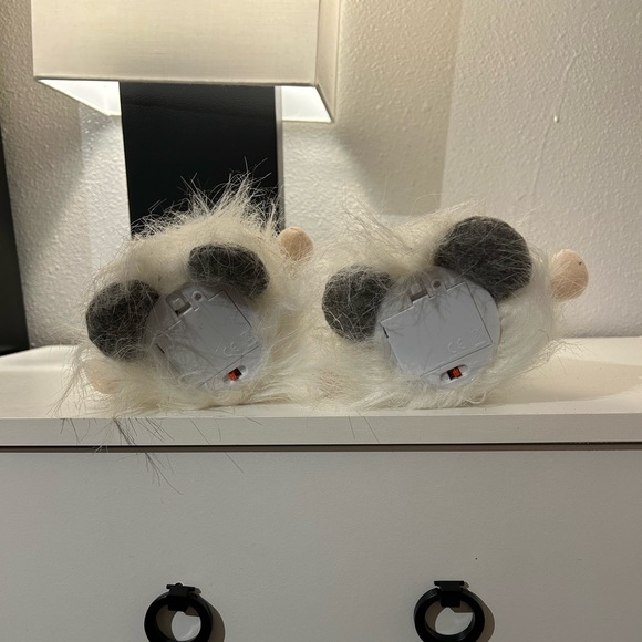 2 Silver Christmas Gnomes - Picture 6 of 9